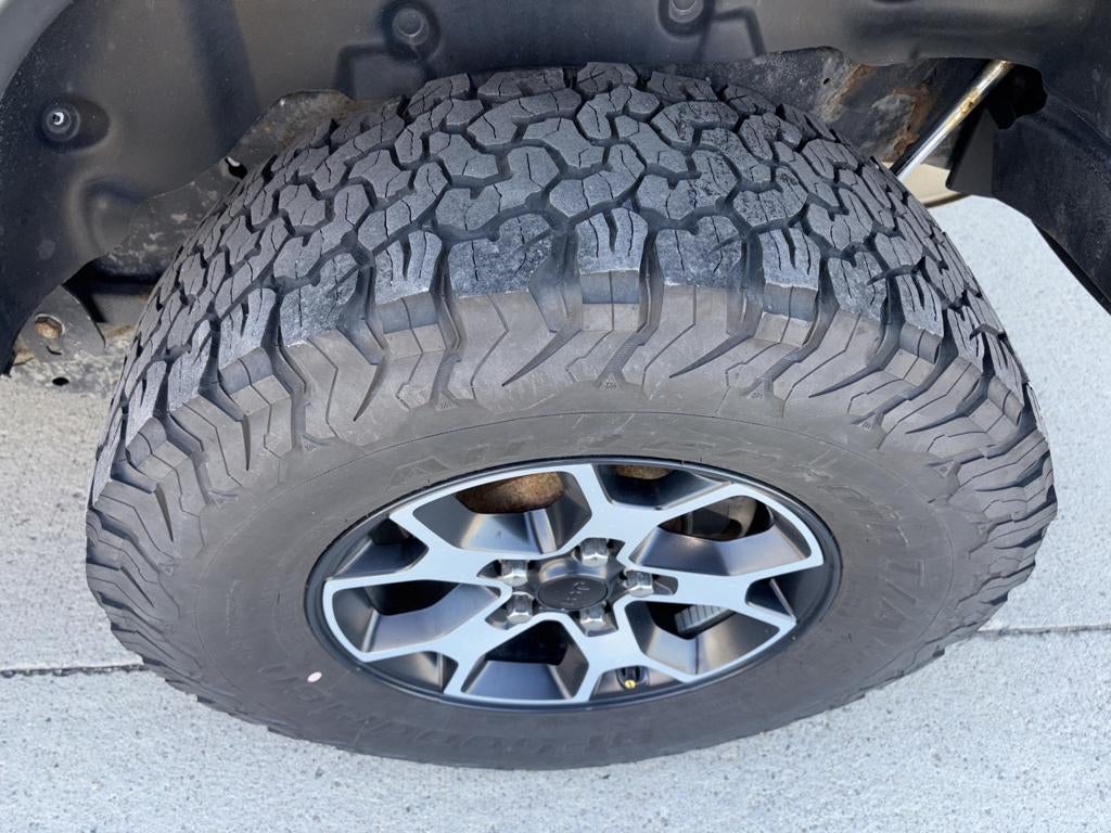 2020 Jeep Wrangler Sahara Altitude