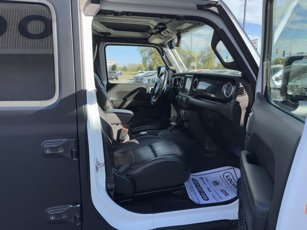 2020 Jeep Wrangler Sahara Altitude