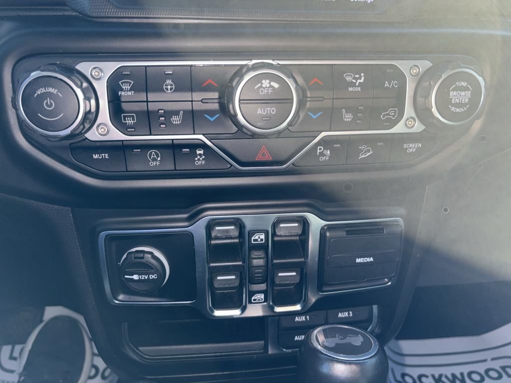 2020 Jeep Wrangler Sahara Altitude