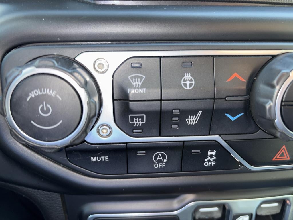 2020 Jeep Wrangler Sahara Altitude