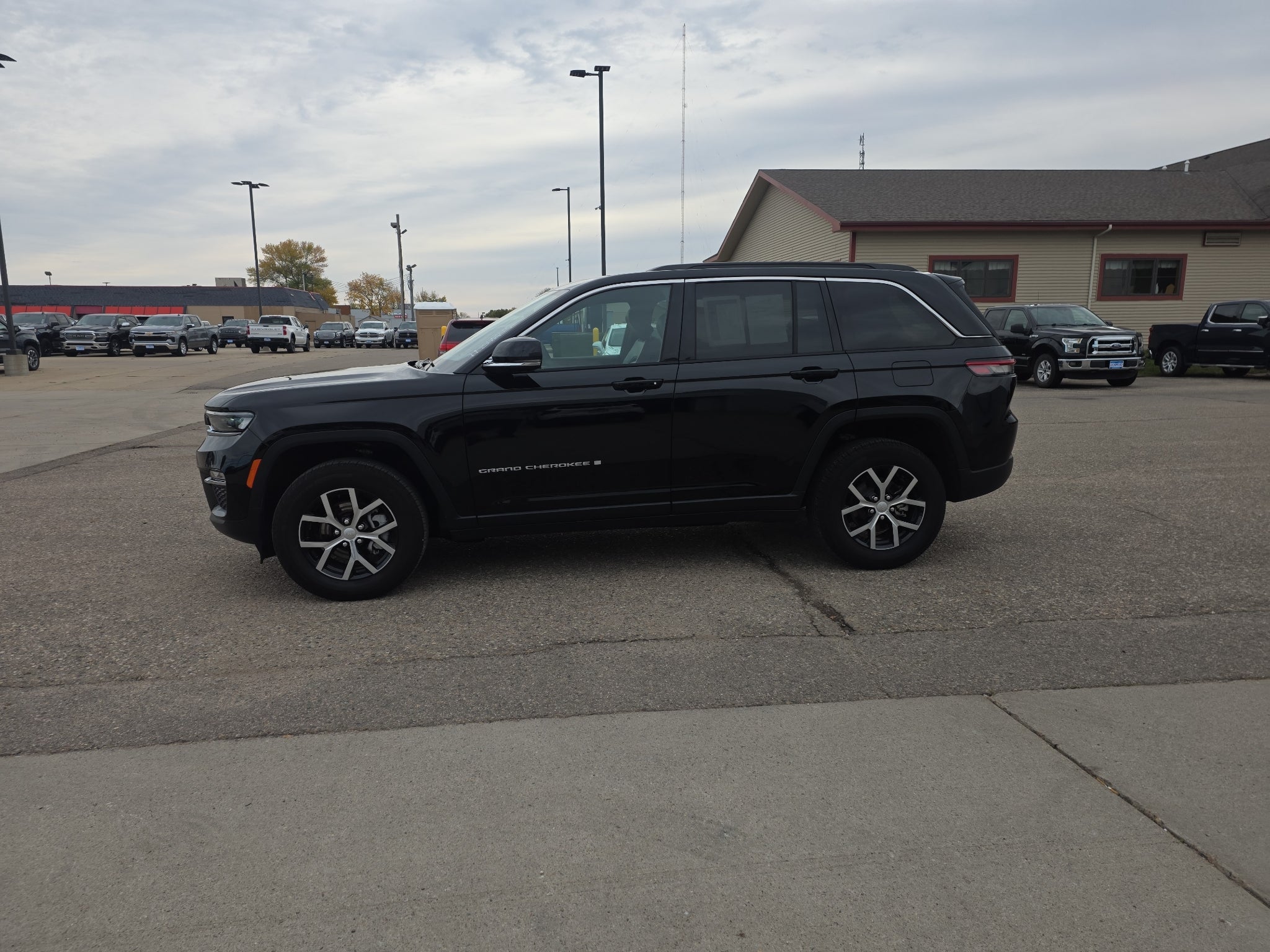 2025 Jeep Grand Cherokee Limited