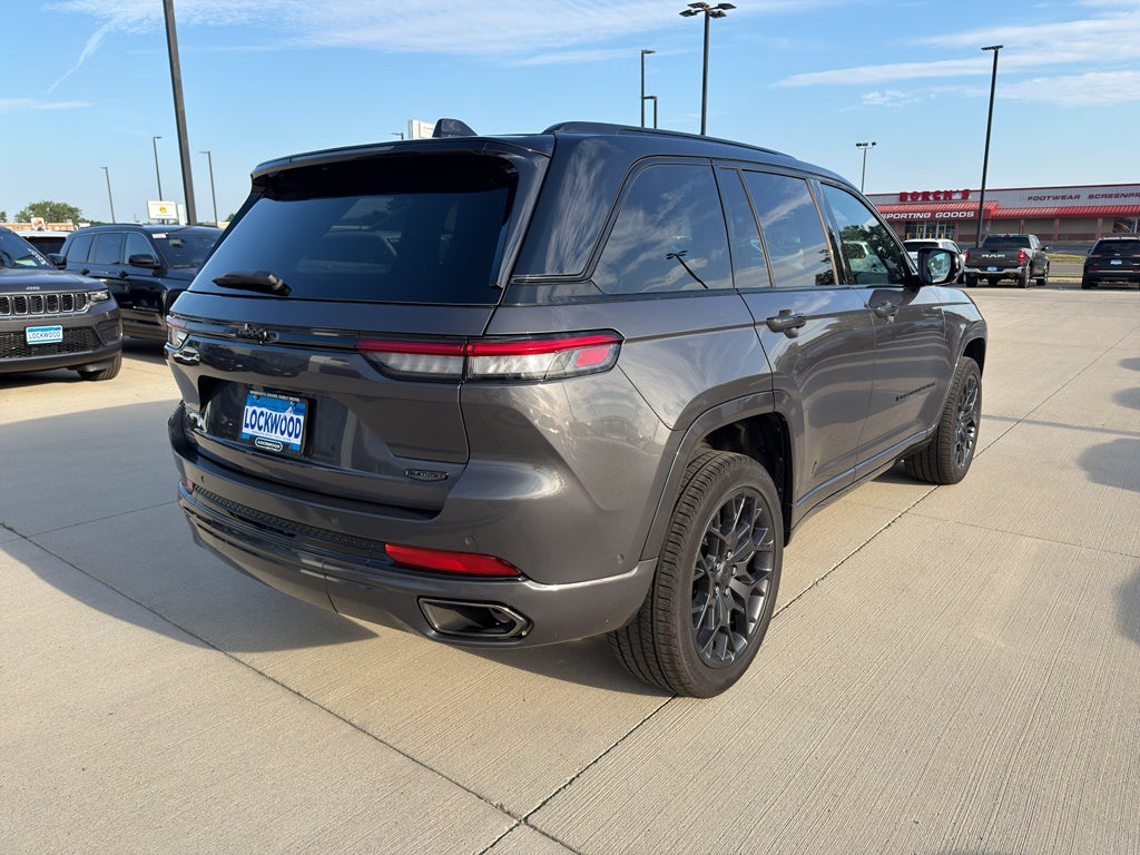 2025 Jeep Grand Cherokee Summit