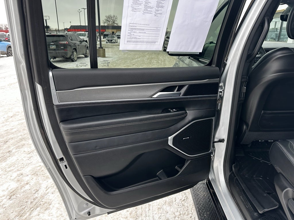 2024 Jeep Wagoneer L Series II Carbide