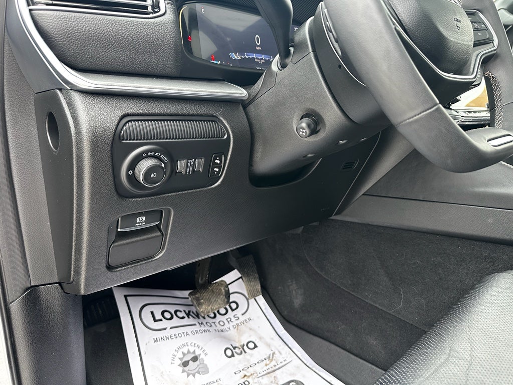 2024 Jeep Wagoneer L Series II Carbide