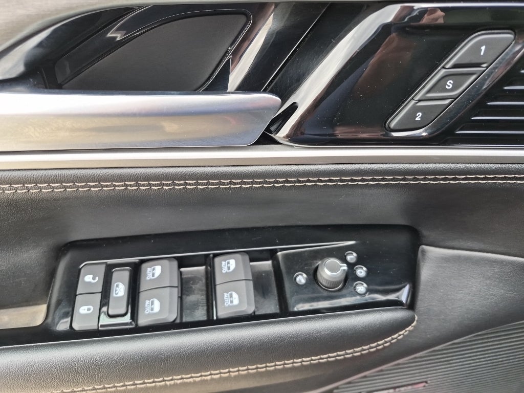 2025 Jeep Wagoneer L Series II Carbide