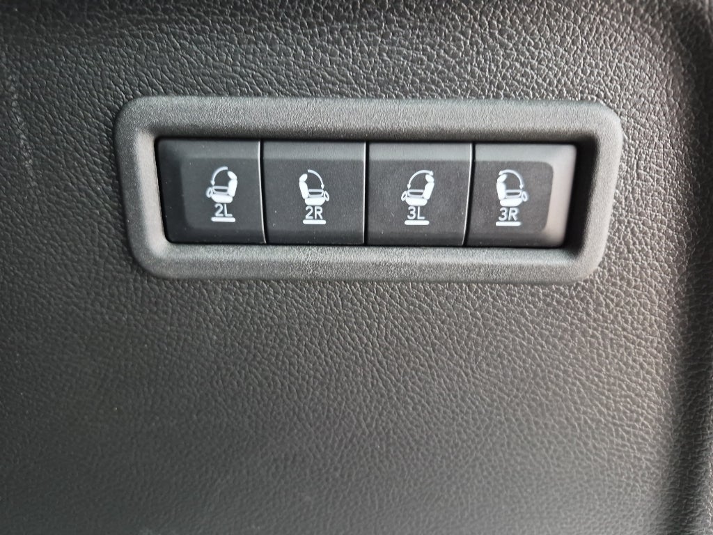 2025 Jeep Wagoneer L Series II Carbide