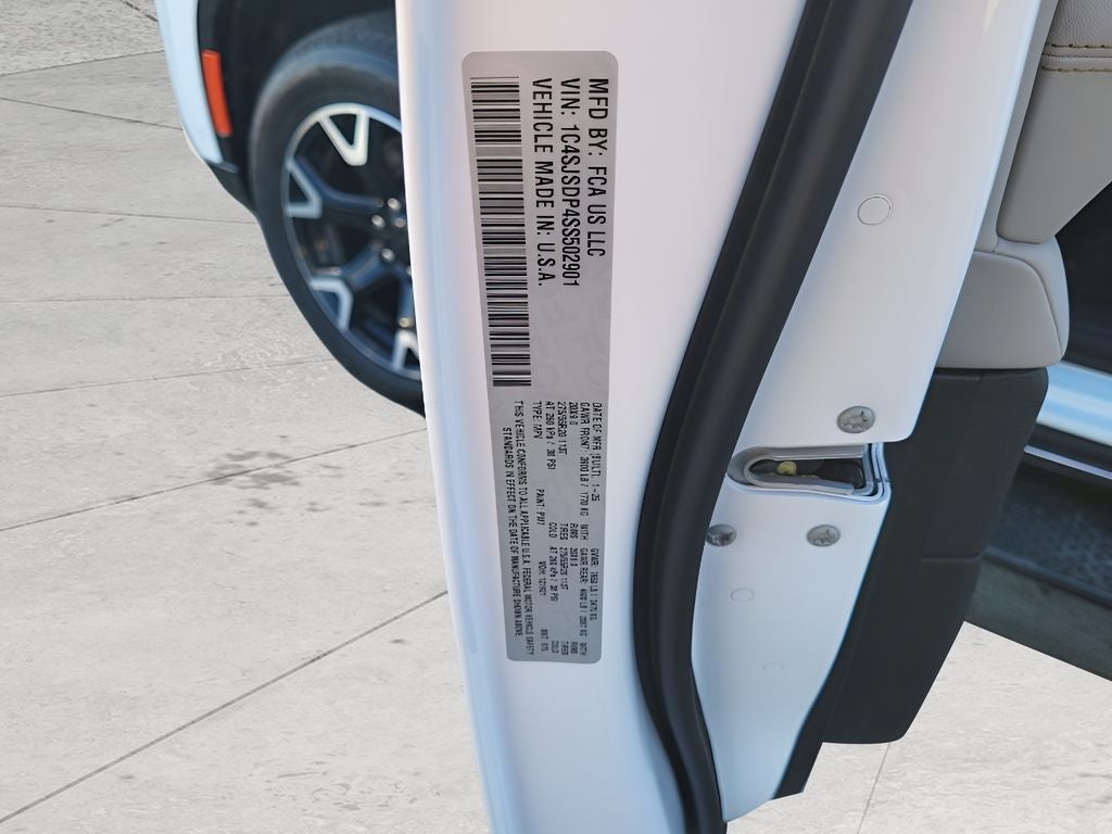 2025 Jeep Wagoneer L Series III