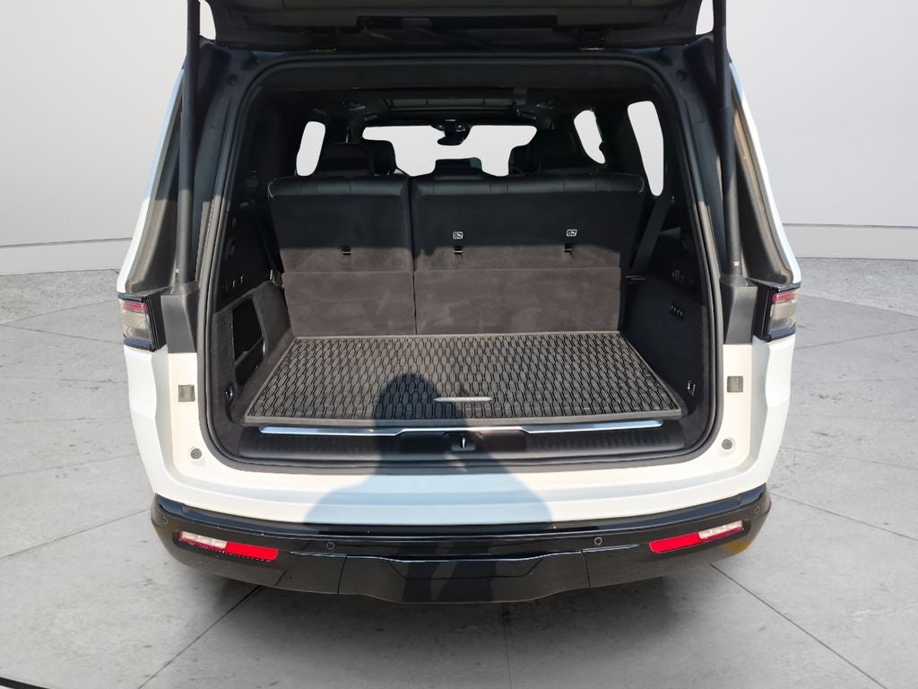 2024 Jeep Grand Wagoneer Series II Obsidian