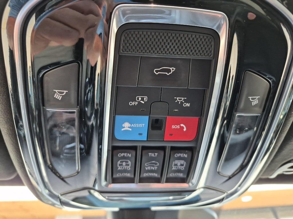 2024 Jeep Grand Wagoneer Series II Obsidian
