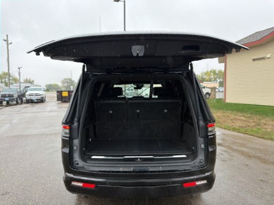 2023 Jeep Grand Wagoneer Series III Obsidian
