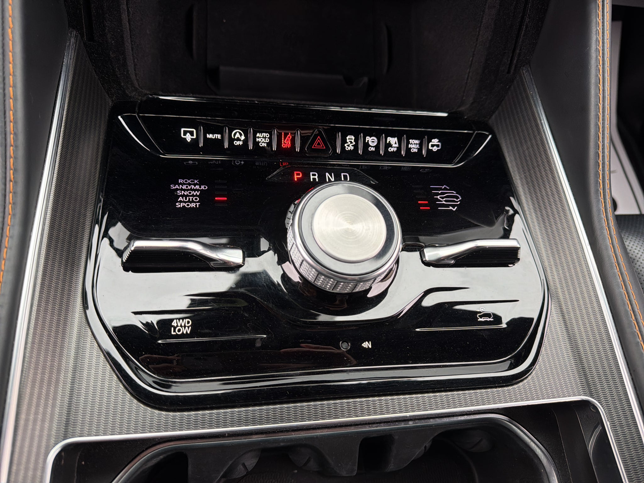 2023 Jeep Grand Wagoneer Series III Obsidian