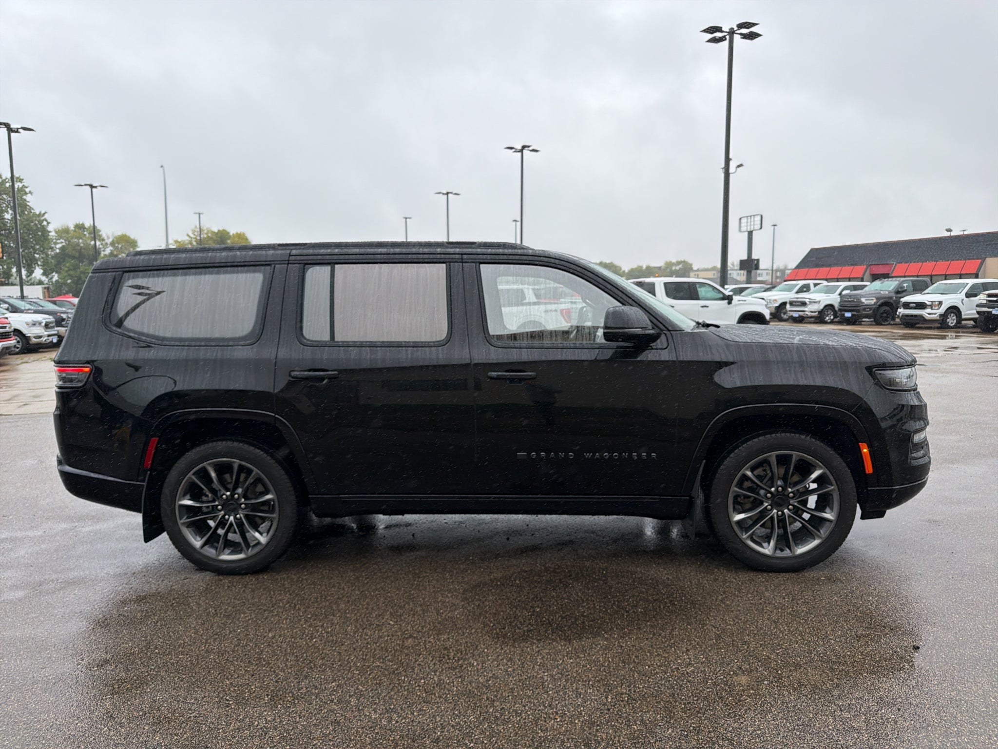 2023 Jeep Grand Wagoneer Series III Obsidian