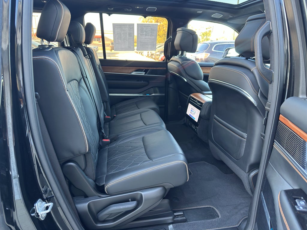 2024 Jeep Grand Wagoneer Series III