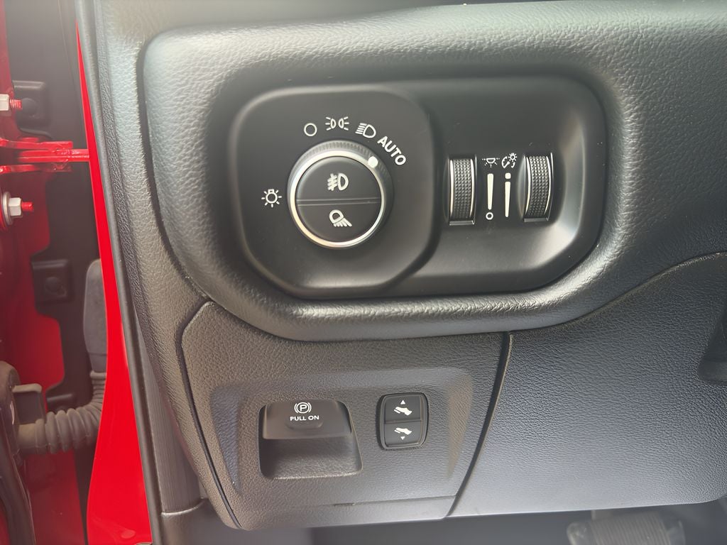 2019 RAM 1500 BIG HORN