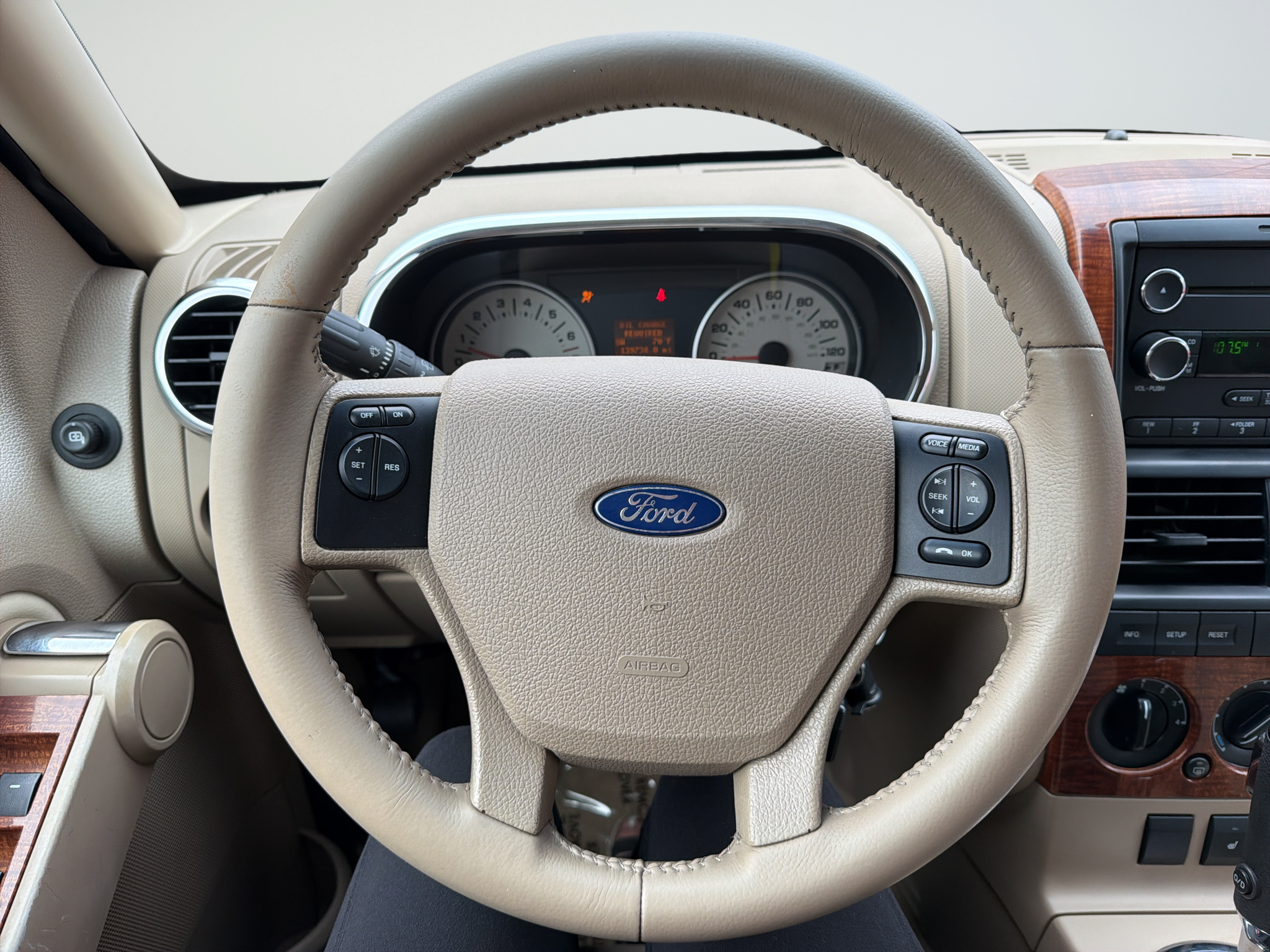 2010 Ford Explorer Eddie Bauer
