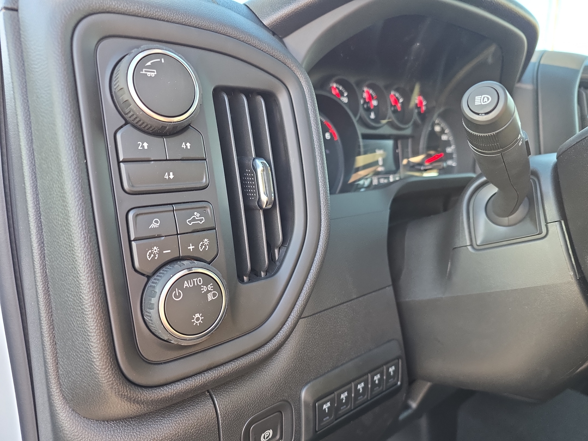 2026 Chevrolet Silverado 2500 Custom