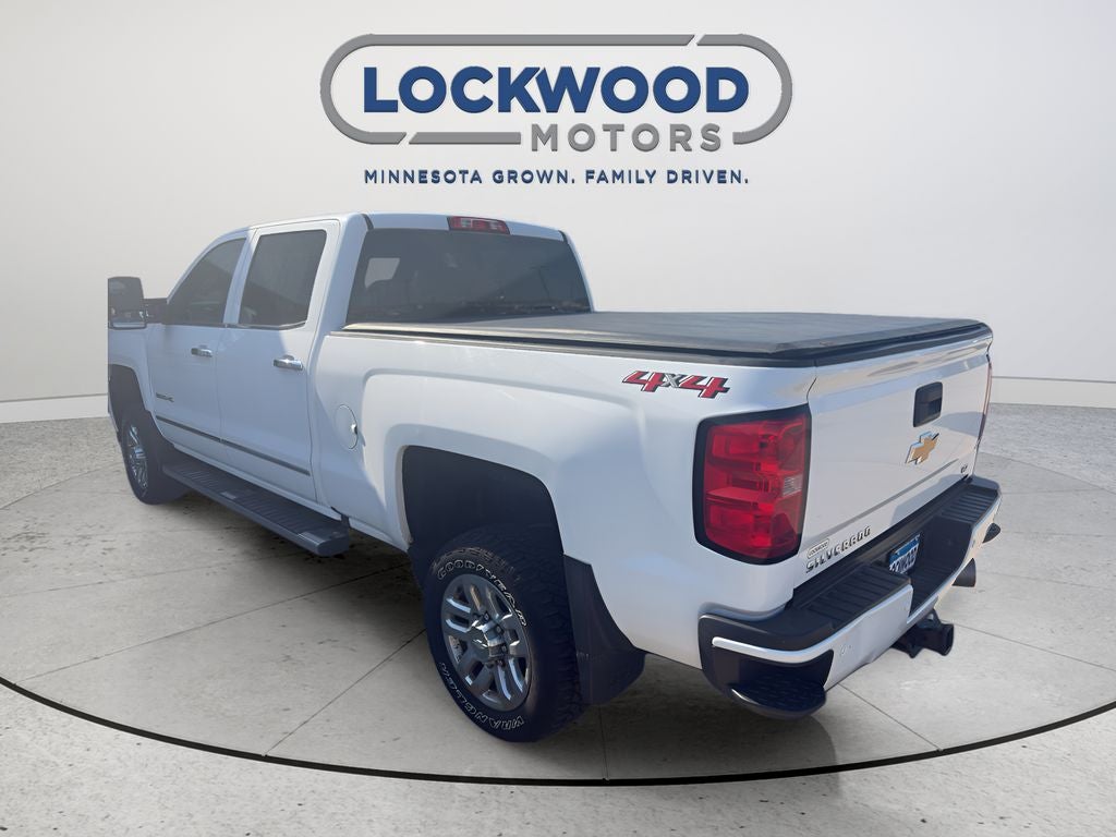 2019 Chevrolet Silverado 3500HD LTZ - Photo 3