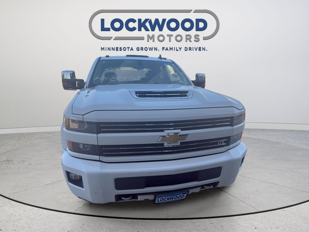 2019 Chevrolet Silverado 3500HD LTZ - Photo 7