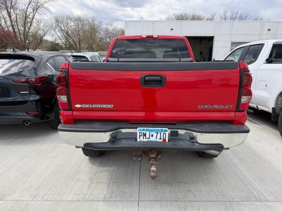 2004 Chevrolet Silverado 2500 LS