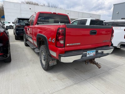 2004 Chevrolet Silverado 2500 LS