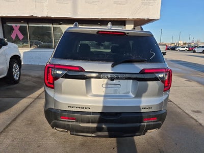 2023 GMC Acadia SLT