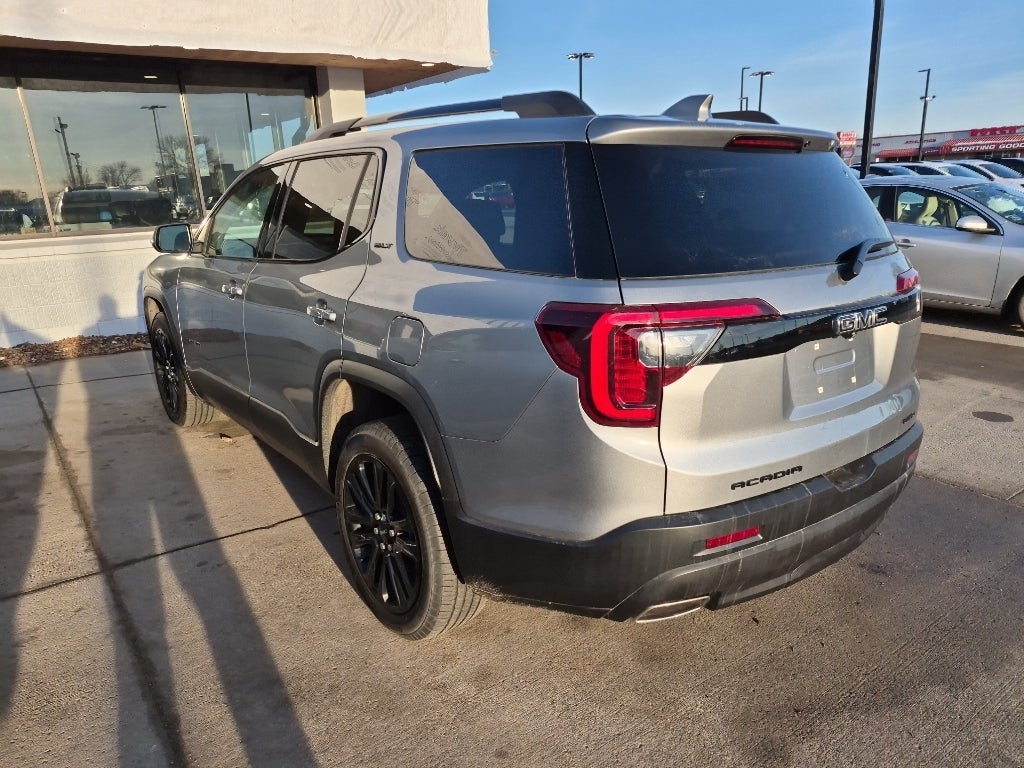 2023 GMC Acadia SLT