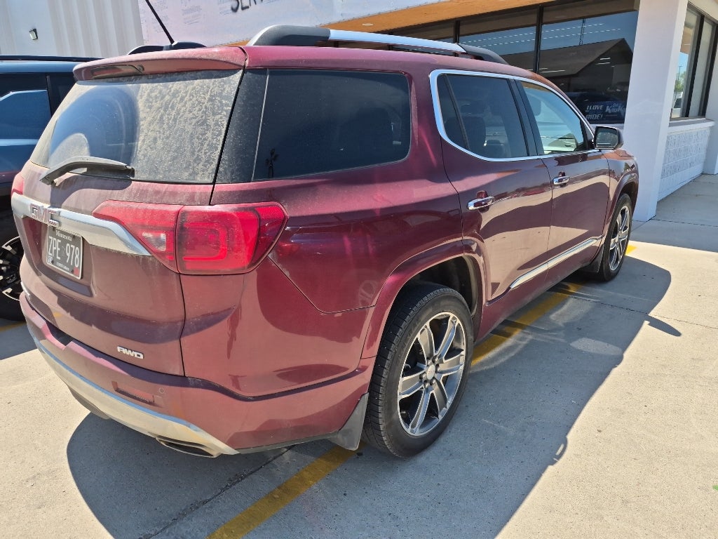 2017 GMC Acadia Denali
