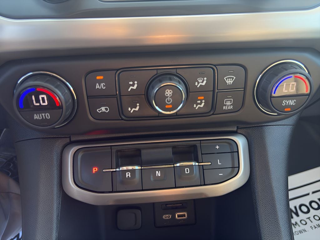 2021 GMC Acadia Denali