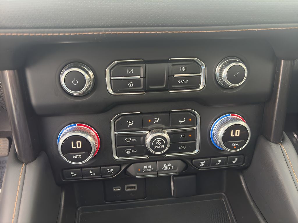 2022 GMC Yukon AT4
