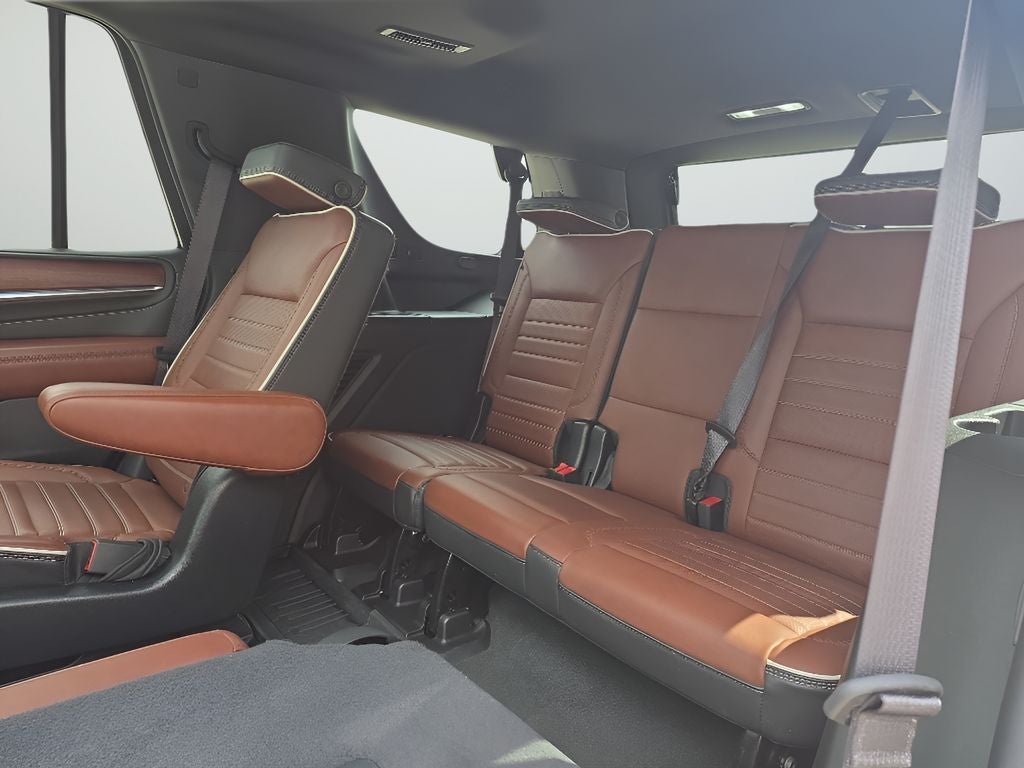 2024 GMC Yukon Denali Ultimate - Photo 12