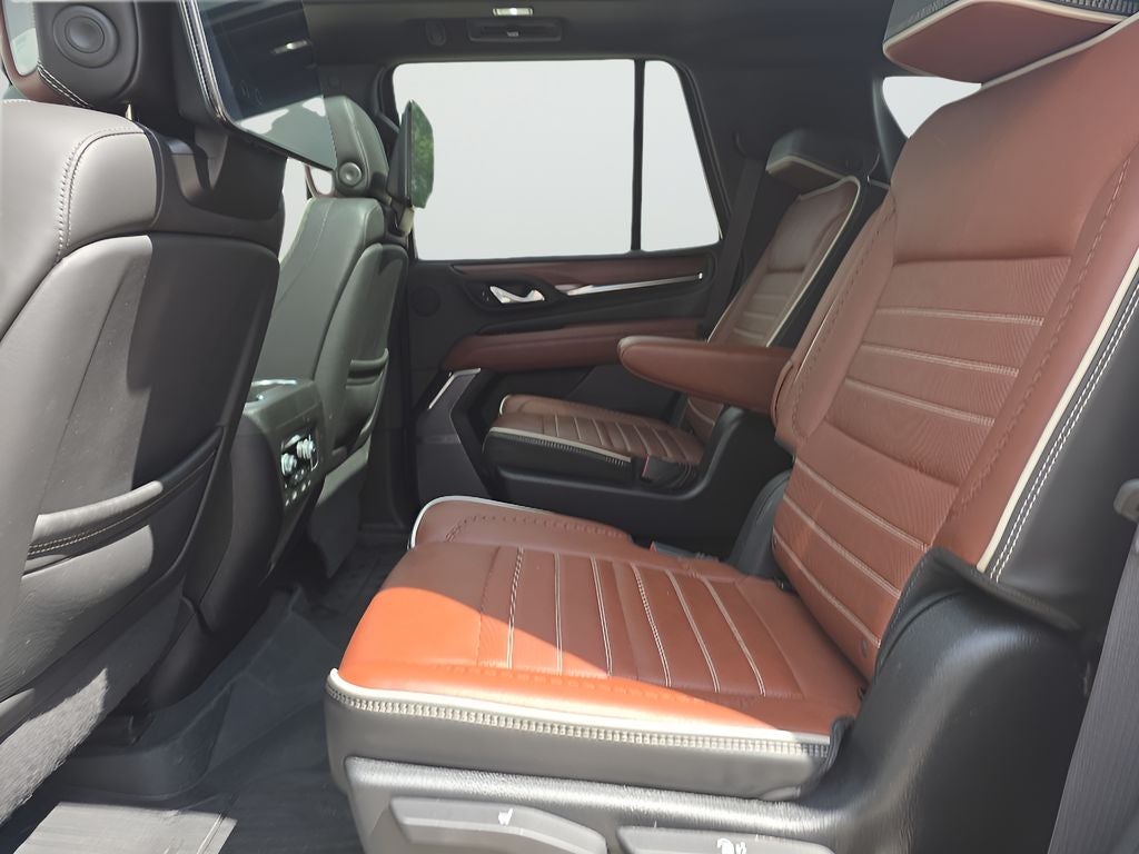 2024 GMC Yukon Denali Ultimate - Photo 13