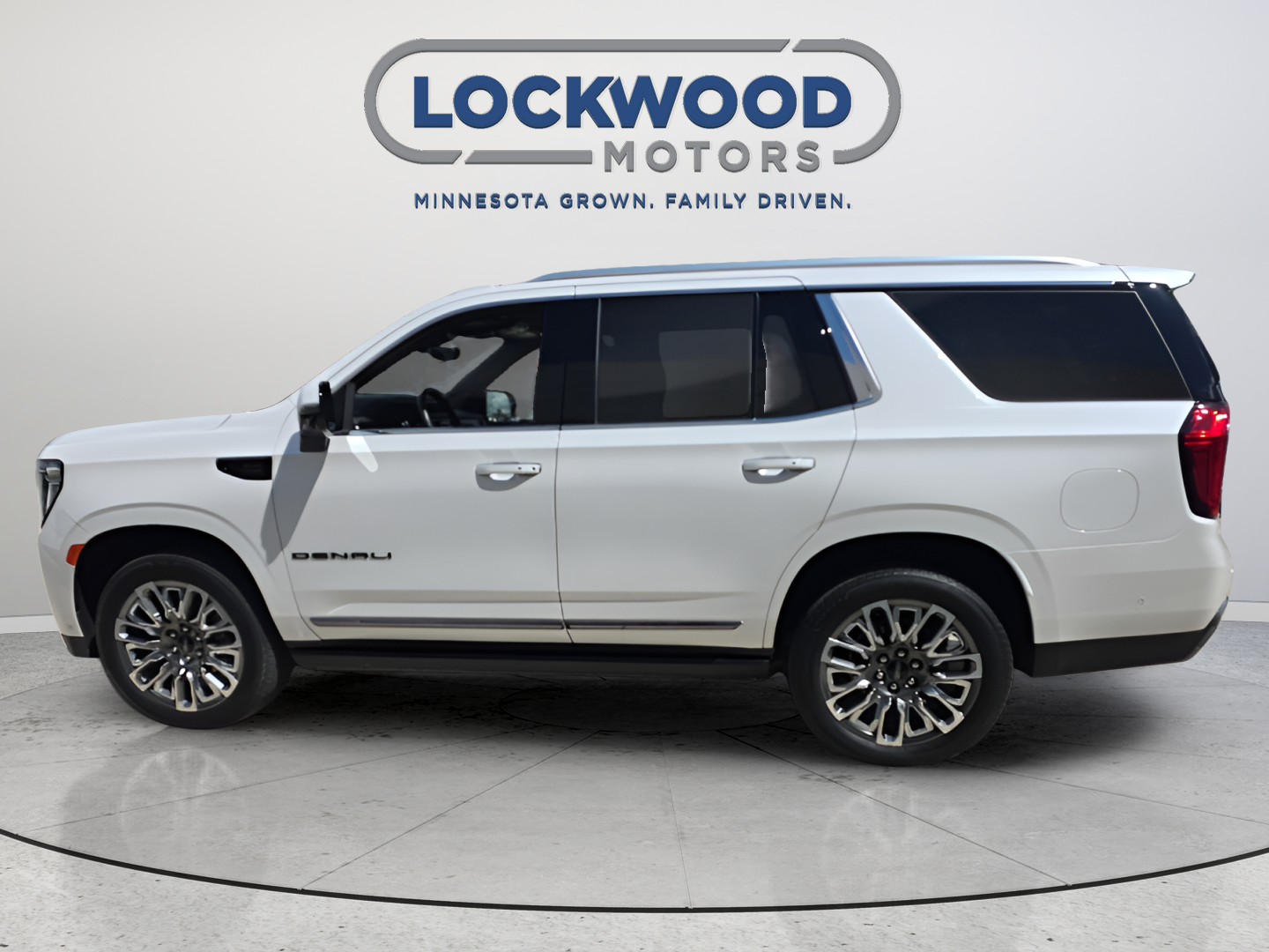 Used 2024 GMC Yukon Denali Ultimate with VIN 1GKS2EKT3RR217644 for sale in Marshall, Minnesota