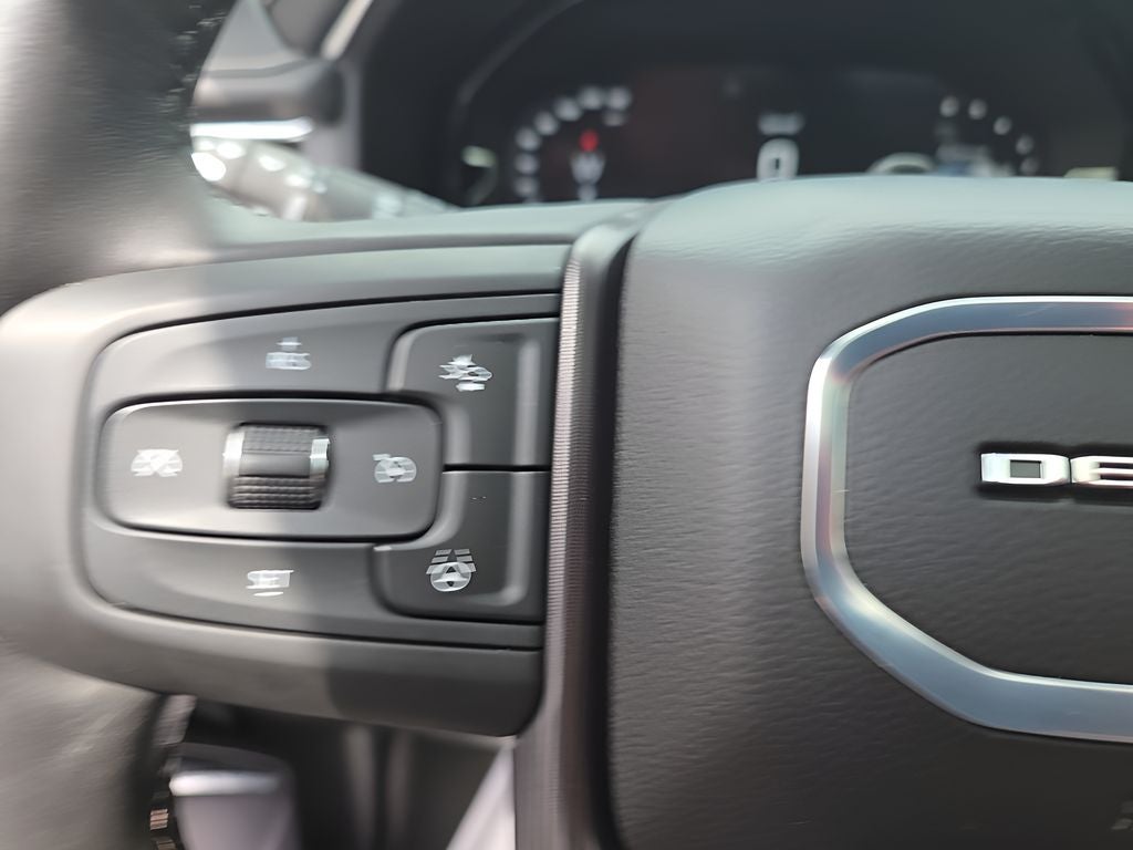 2024 GMC Yukon Denali Ultimate - Photo 22
