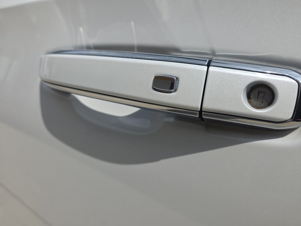 2024 GMC Yukon Denali Ultimate - Photo 35