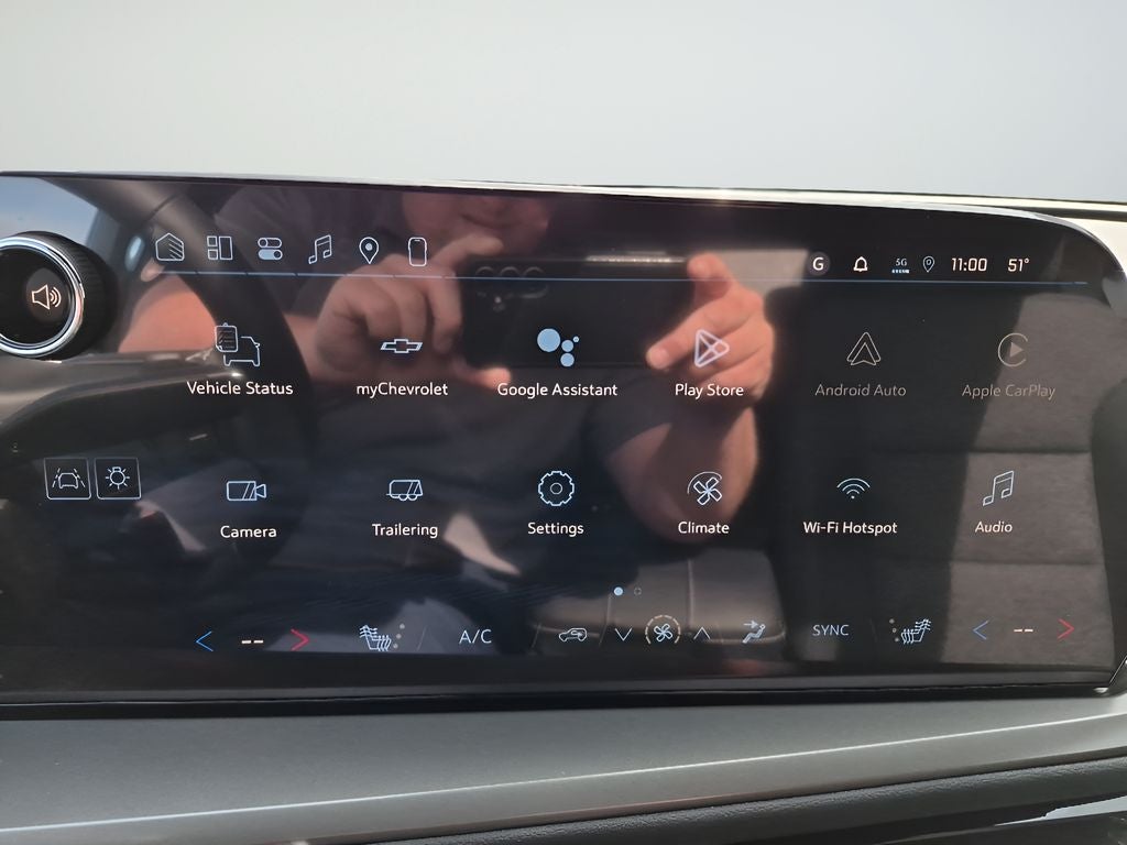 2026 Chevrolet Traverse AWD LT