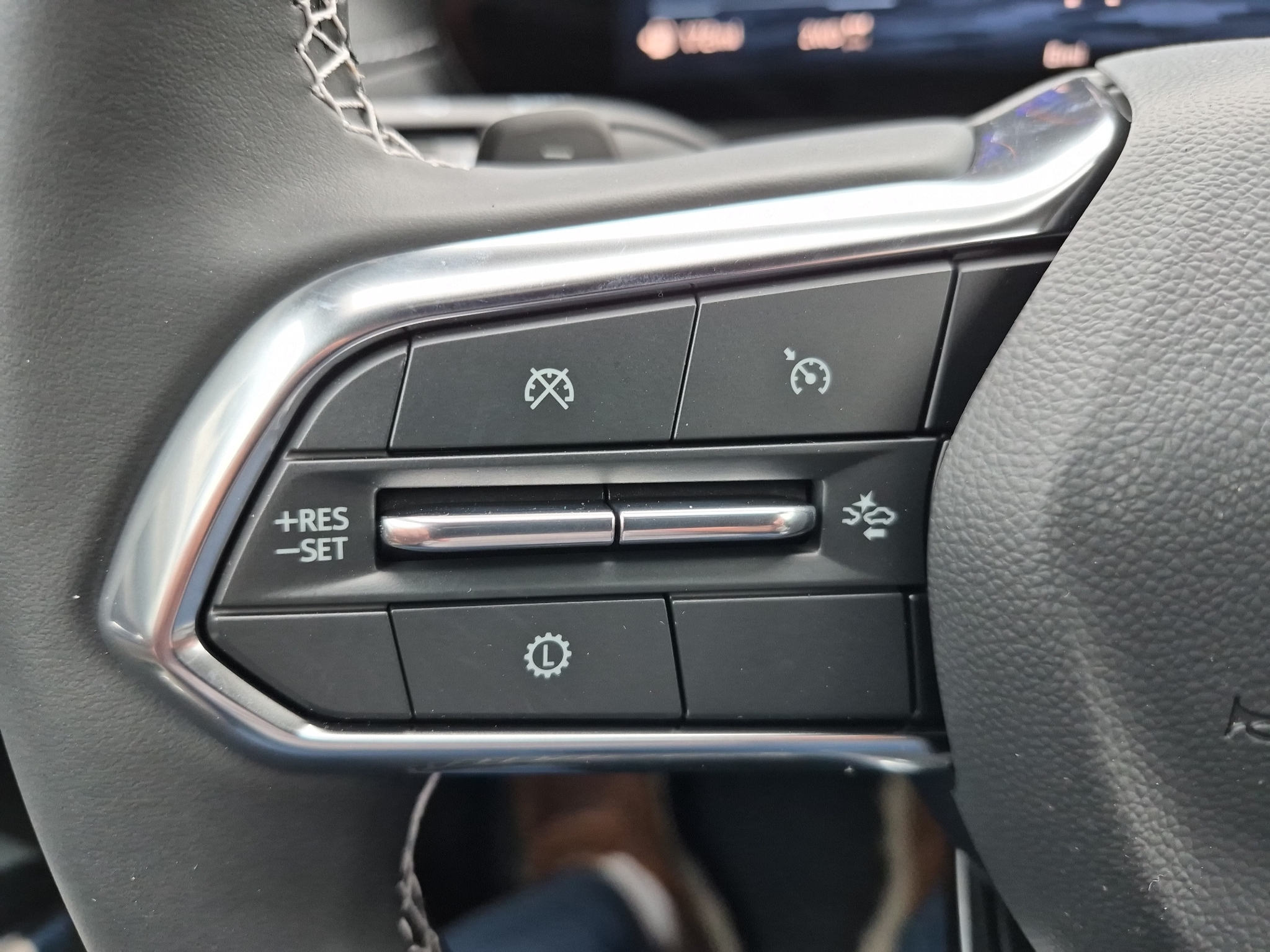 2027 Chevrolet Traverse AWD LT