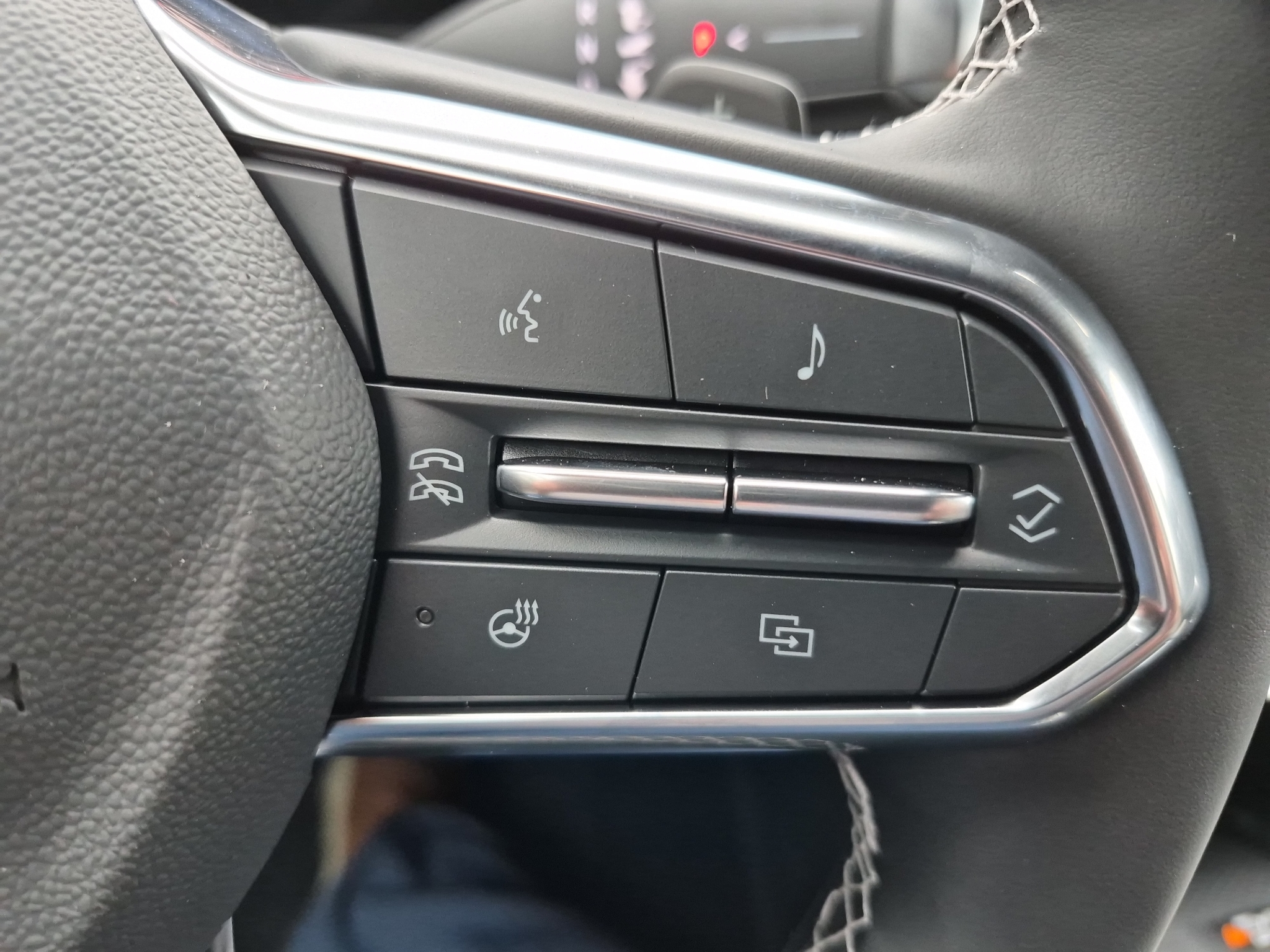 2027 Chevrolet Traverse AWD LT