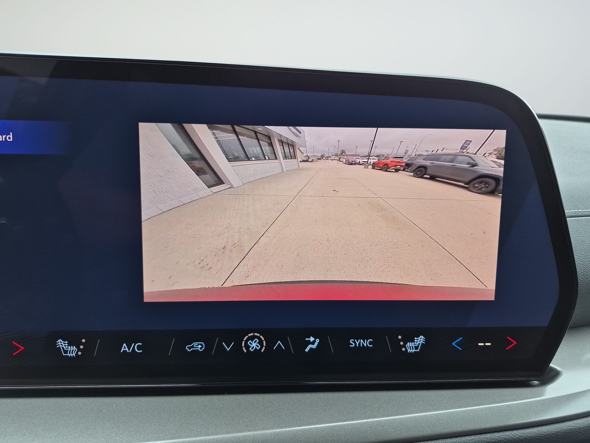 2027 Chevrolet Traverse AWD LT