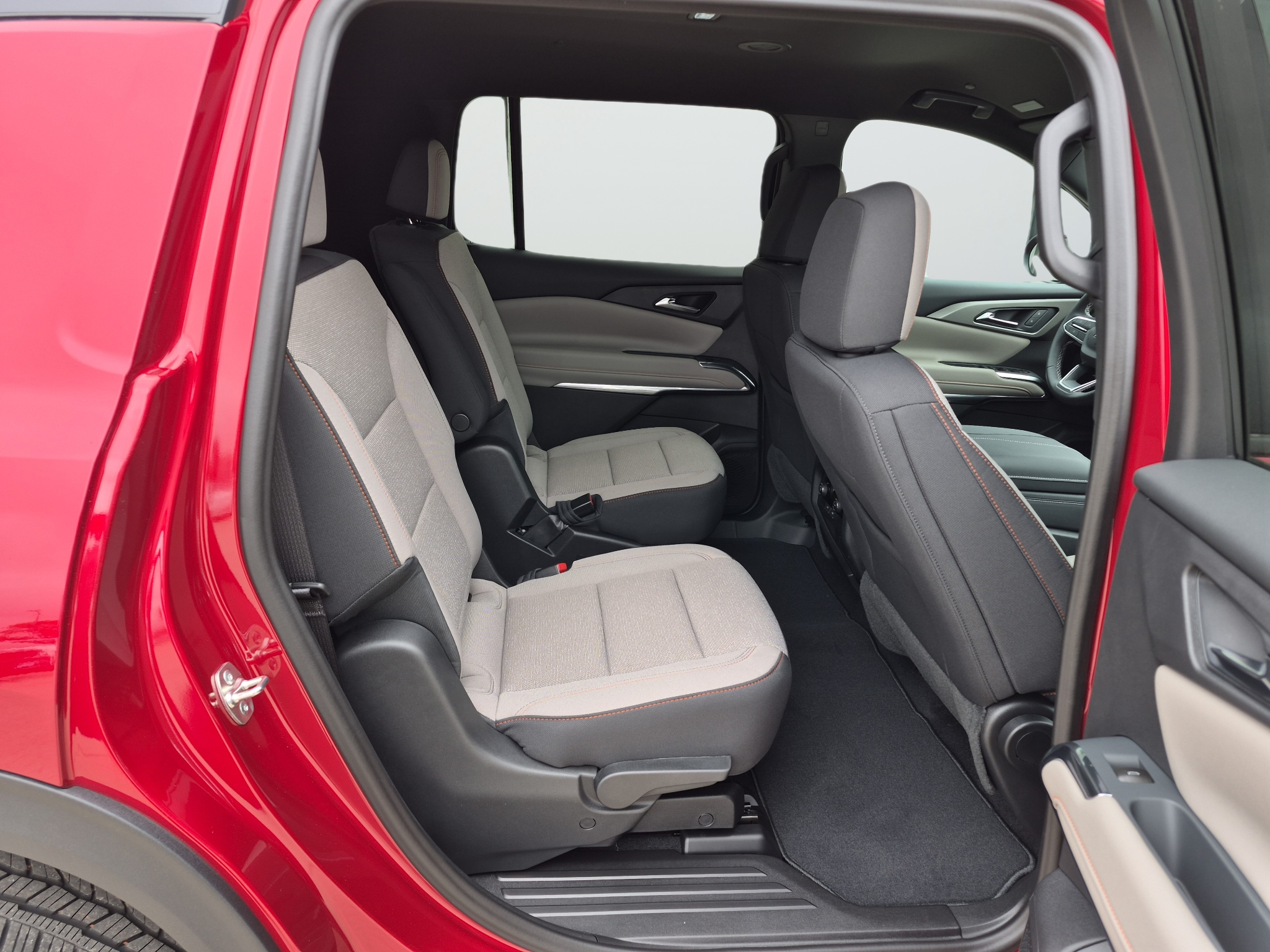 2027 Chevrolet Traverse AWD LT