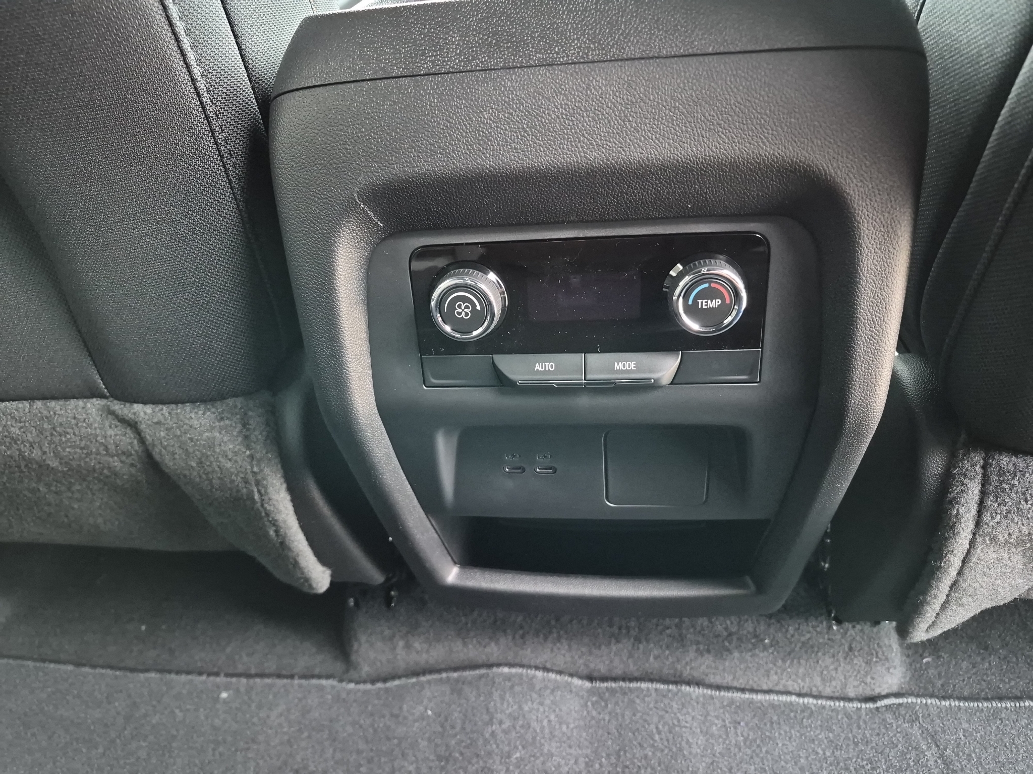 2027 Chevrolet Traverse AWD LT
