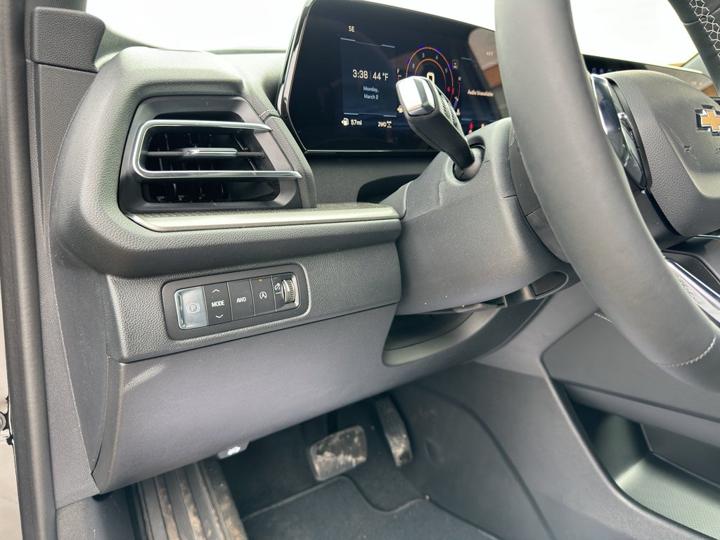 2026 Chevrolet Traverse AWD LT