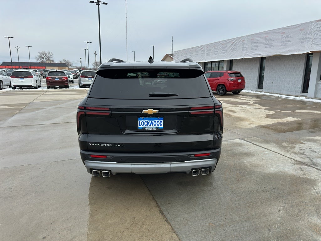 2026 Chevrolet Traverse AWD LT
