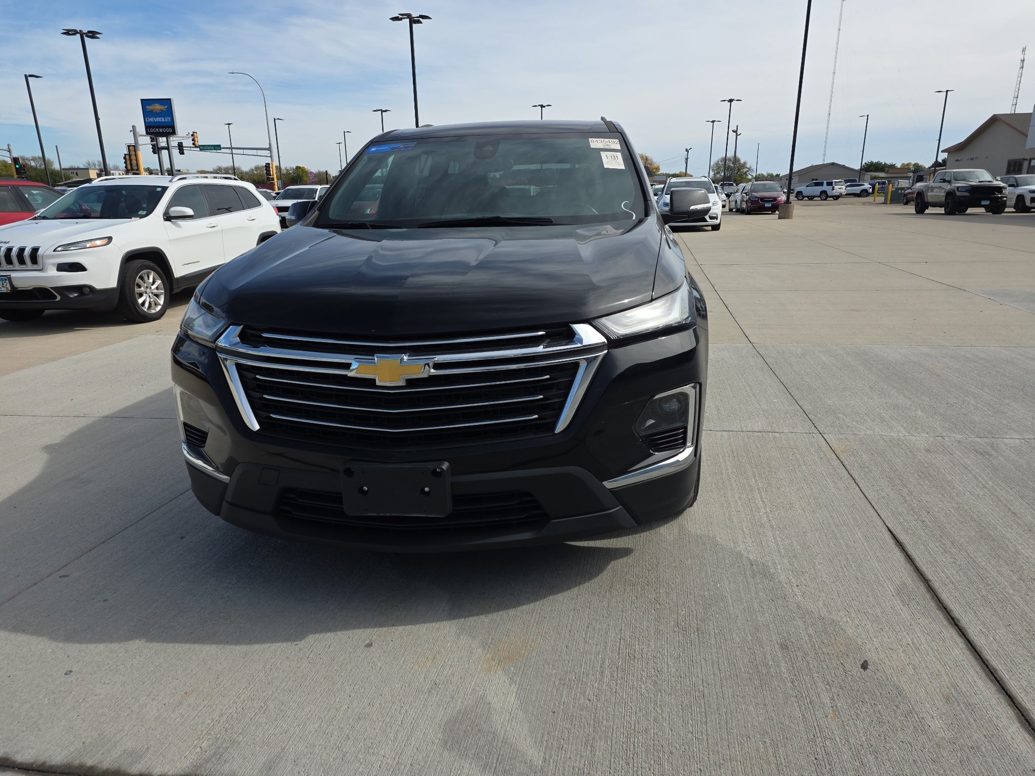 2023 Chevrolet Traverse LT Cloth