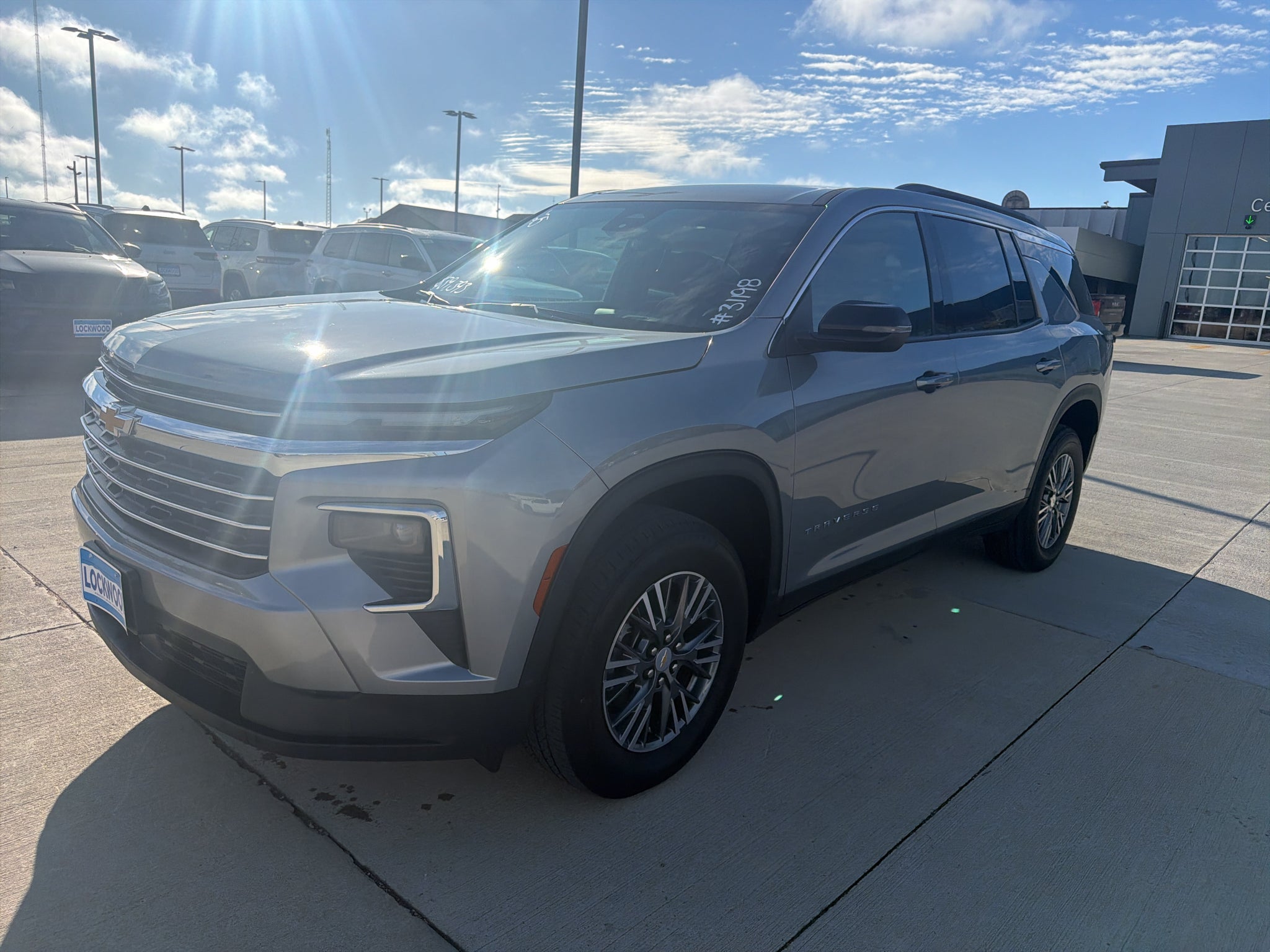 2025 Chevrolet Traverse AWD LT