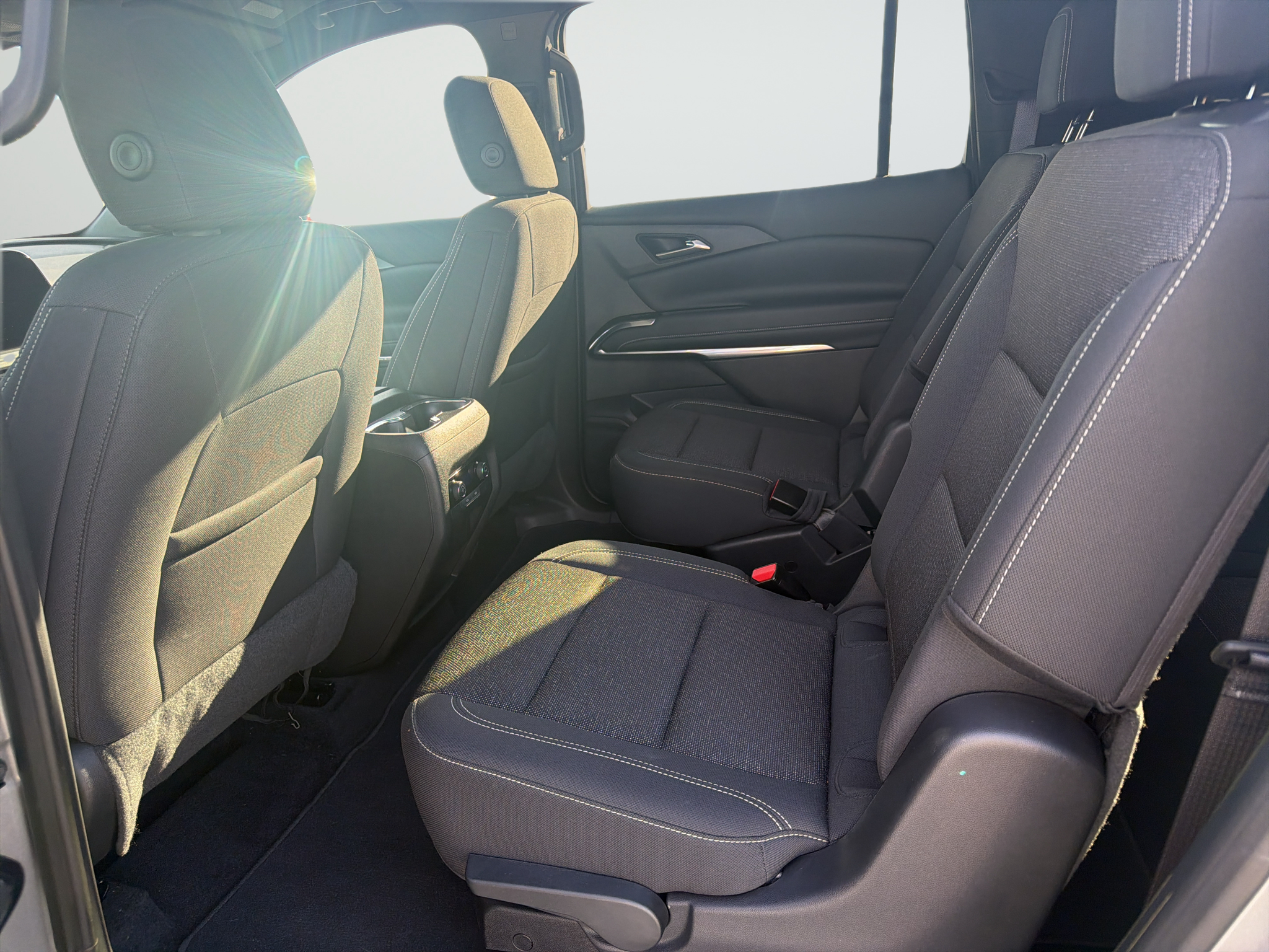 2025 Chevrolet Traverse AWD LT