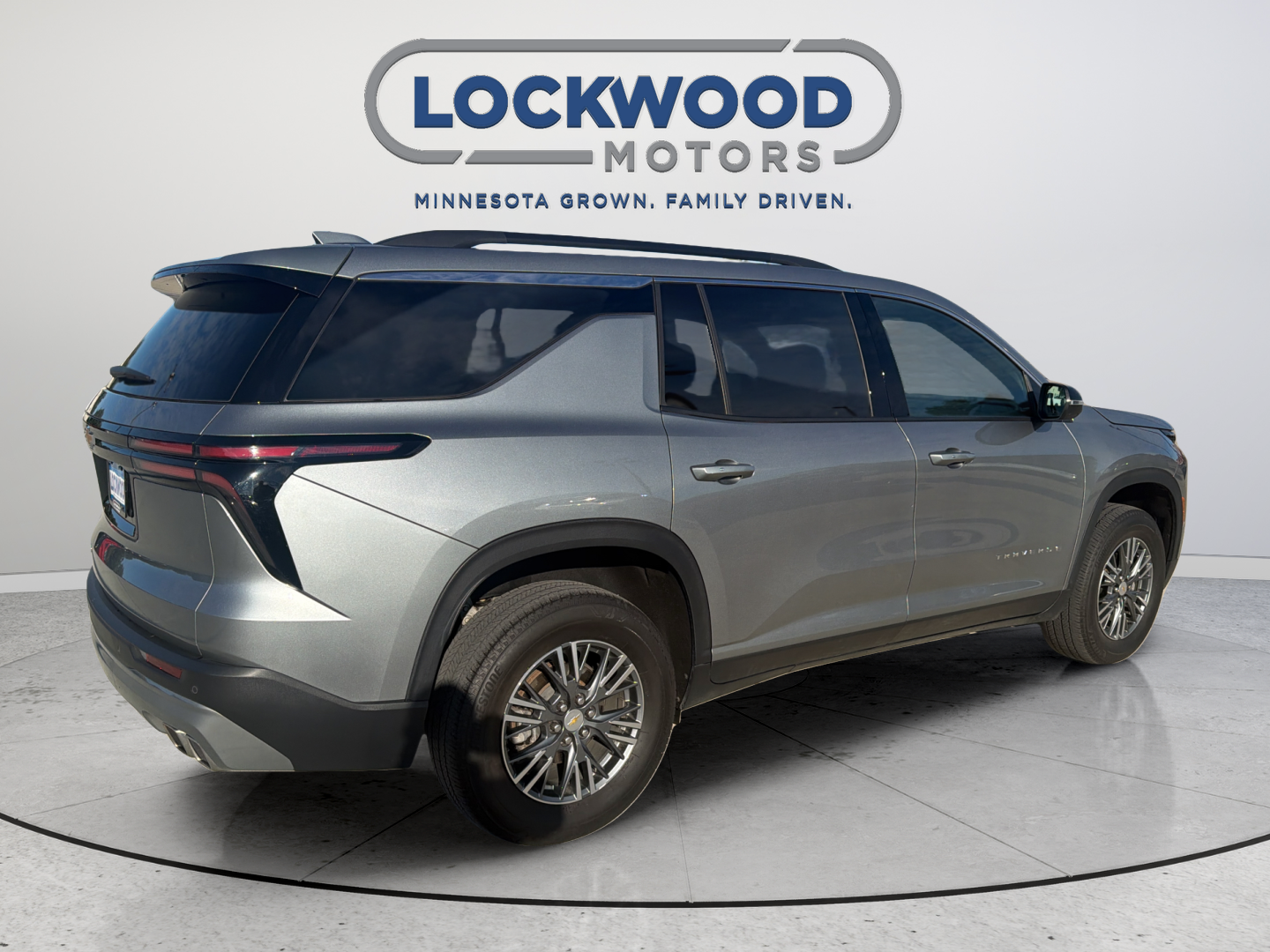 2025 Chevrolet Traverse AWD LT