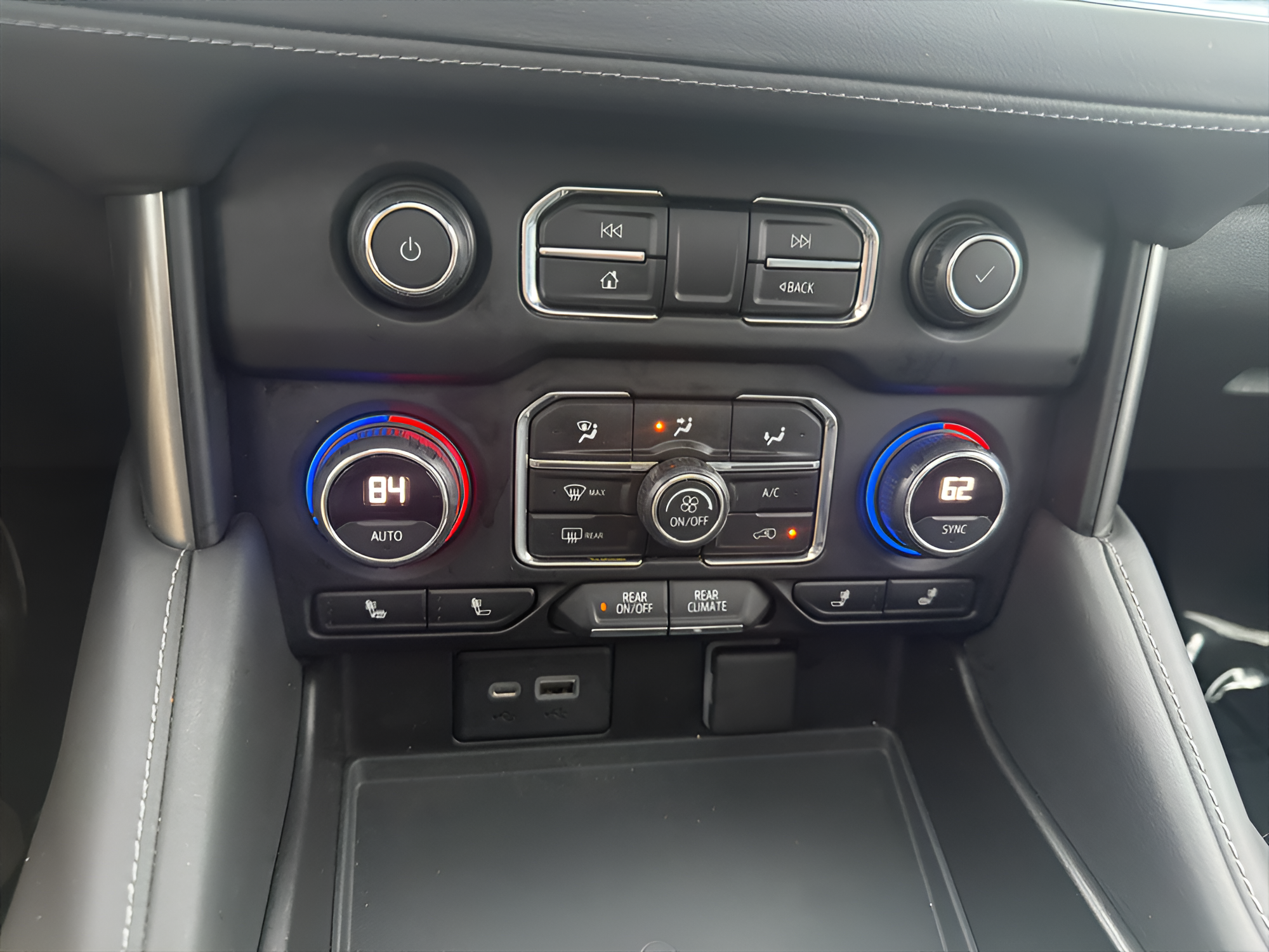 2021 Chevrolet Suburban 1500 LT