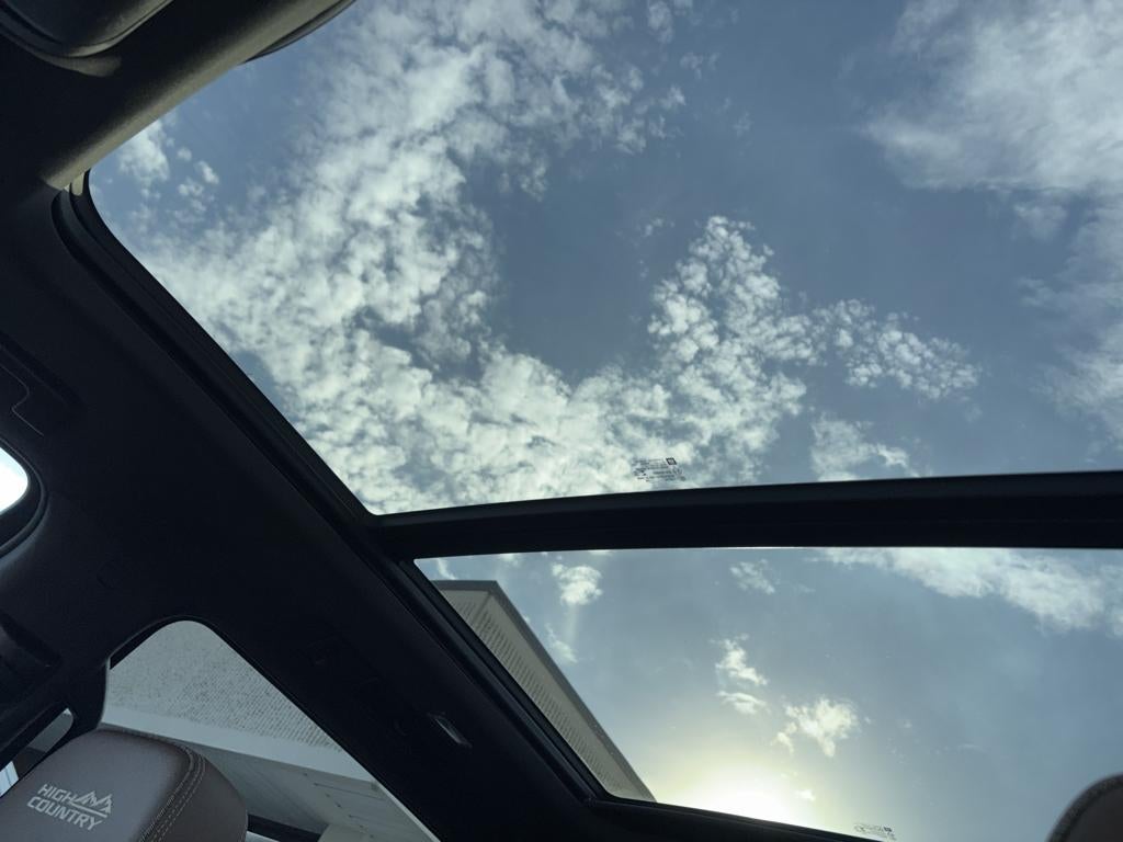 2021 Chevrolet Suburban 1500 High Country