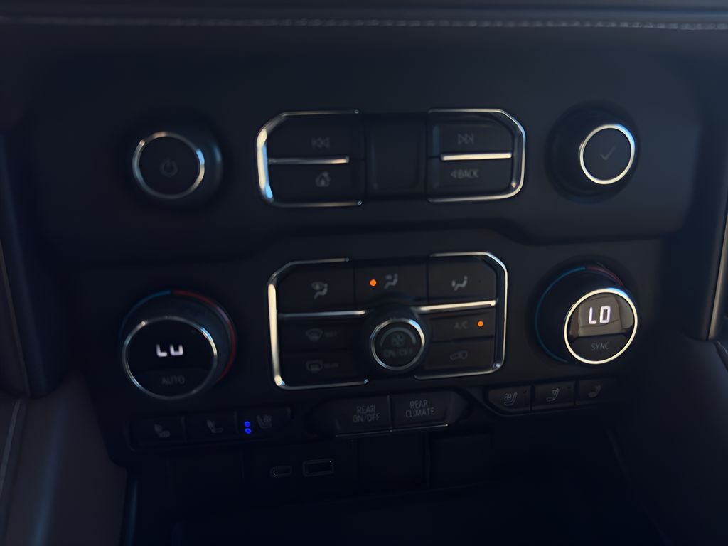 2022 Chevrolet Tahoe High Country