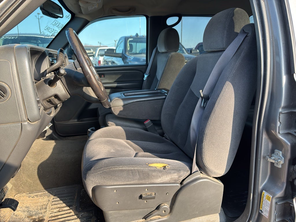 2006 GMC Sierra 3500 DRW SLE1